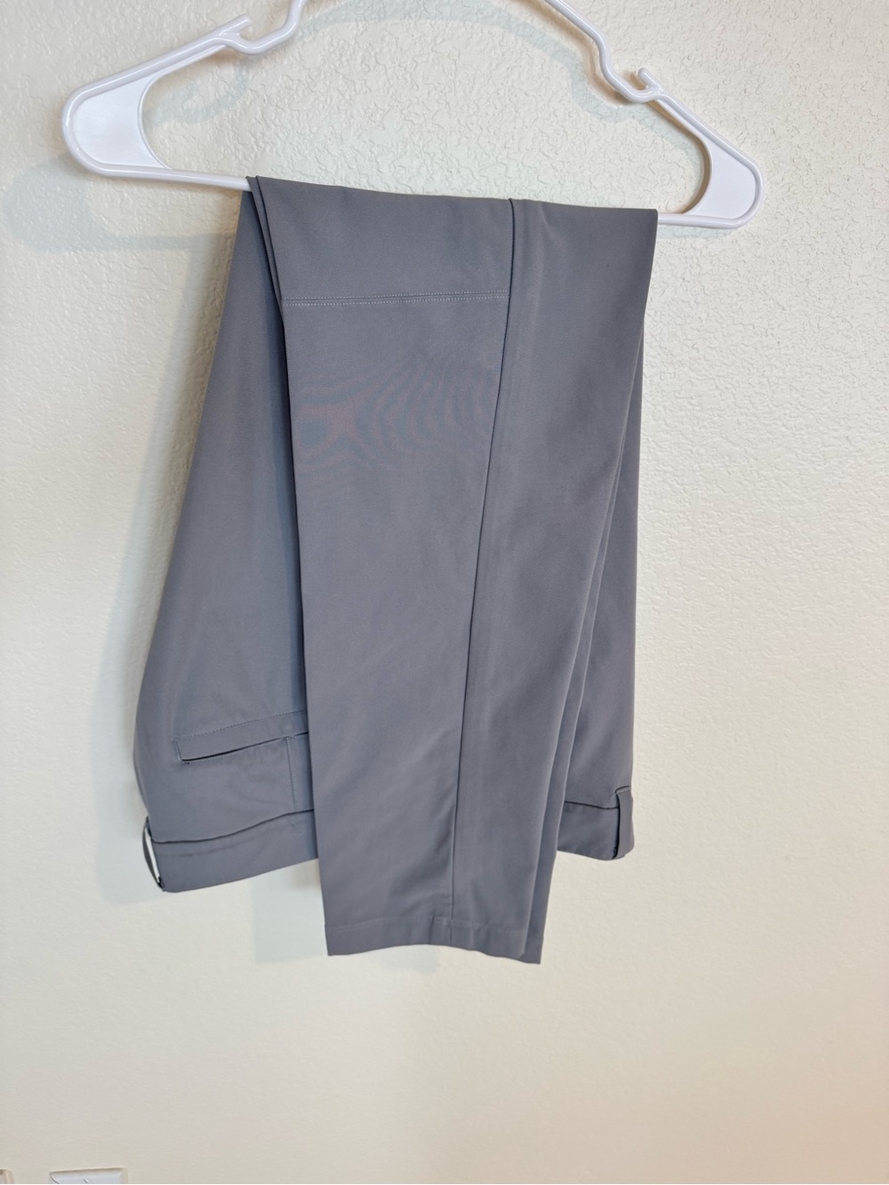 Lululemon Men’s ABC Slim-Fit Trouser in solar gray
